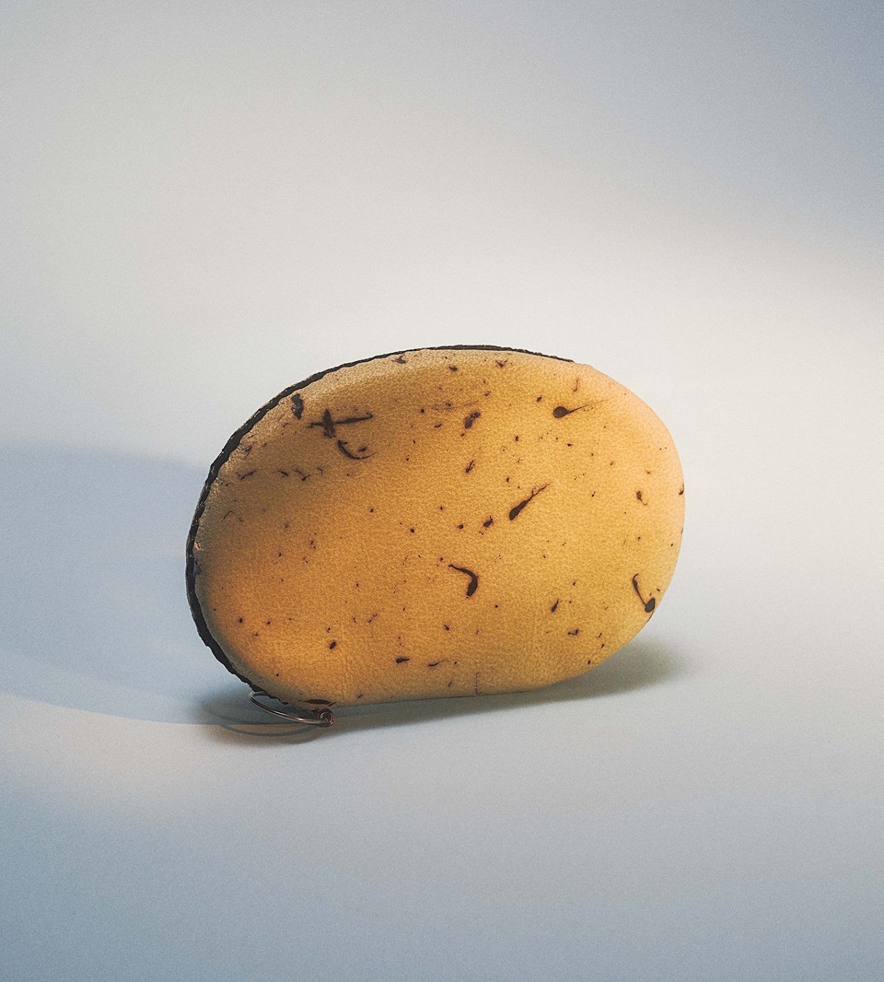 意外なアイテムに七変化!?見覚えのある"アレ"　ウォレットケース - Slide:8