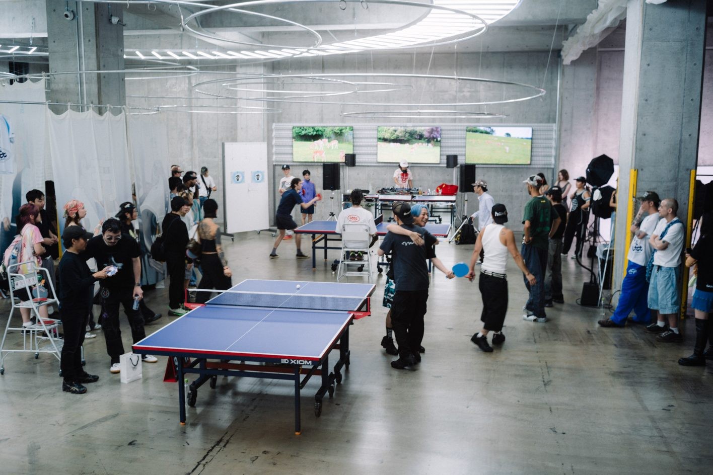 ヒョゴとサンセットローラーコースターが、東京で卓球大会“AAA”を開催!?