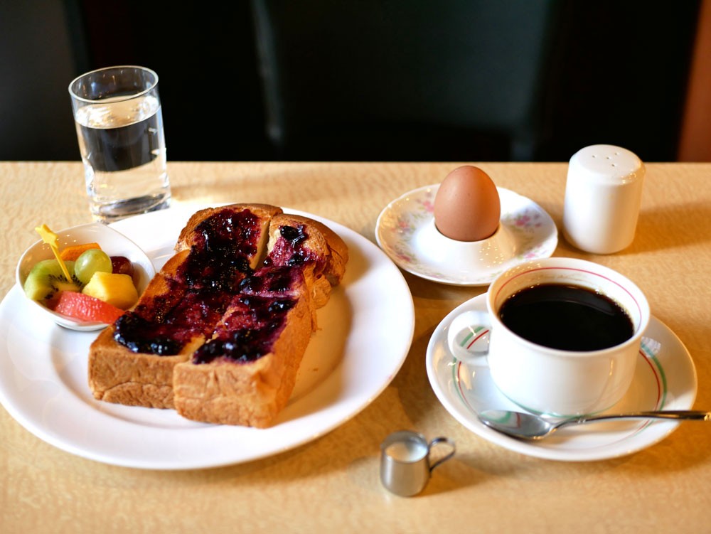 80年代好きライターの純喫茶巡り｜日本橋「COFFEE LOTUS」