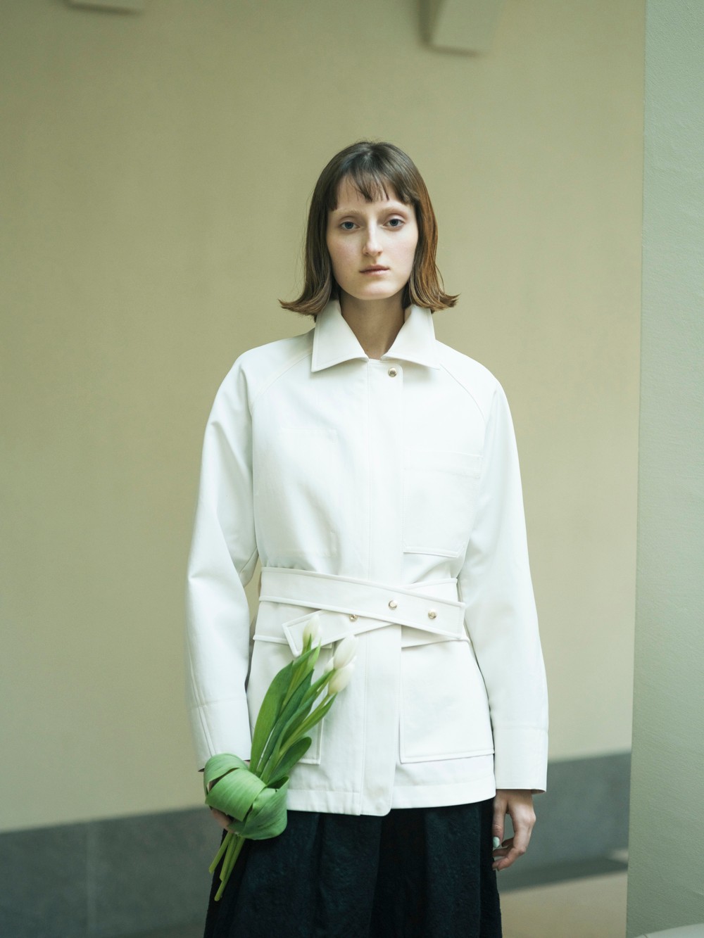 〈ドゥロワー〉がフォトブック『Flower Book』を制作 水谷太郎 須山悠里 - Slide:2