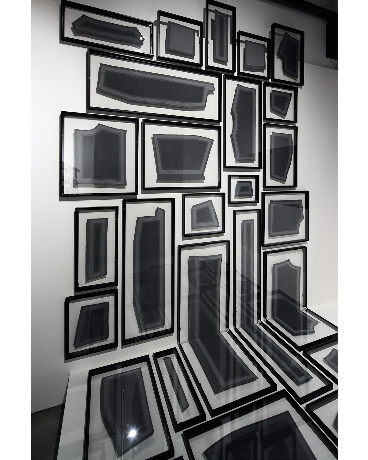 © ISSEY MIYAKE INC.