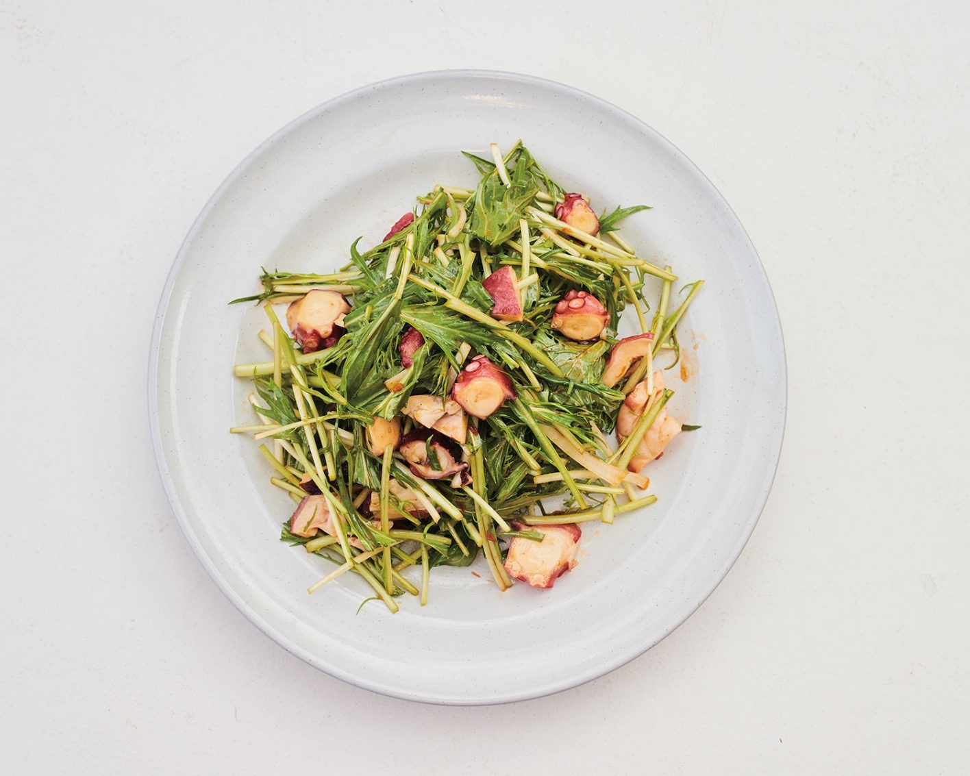 モデル・UTAのおもてなしレシピ「タコと水菜のサラダ」