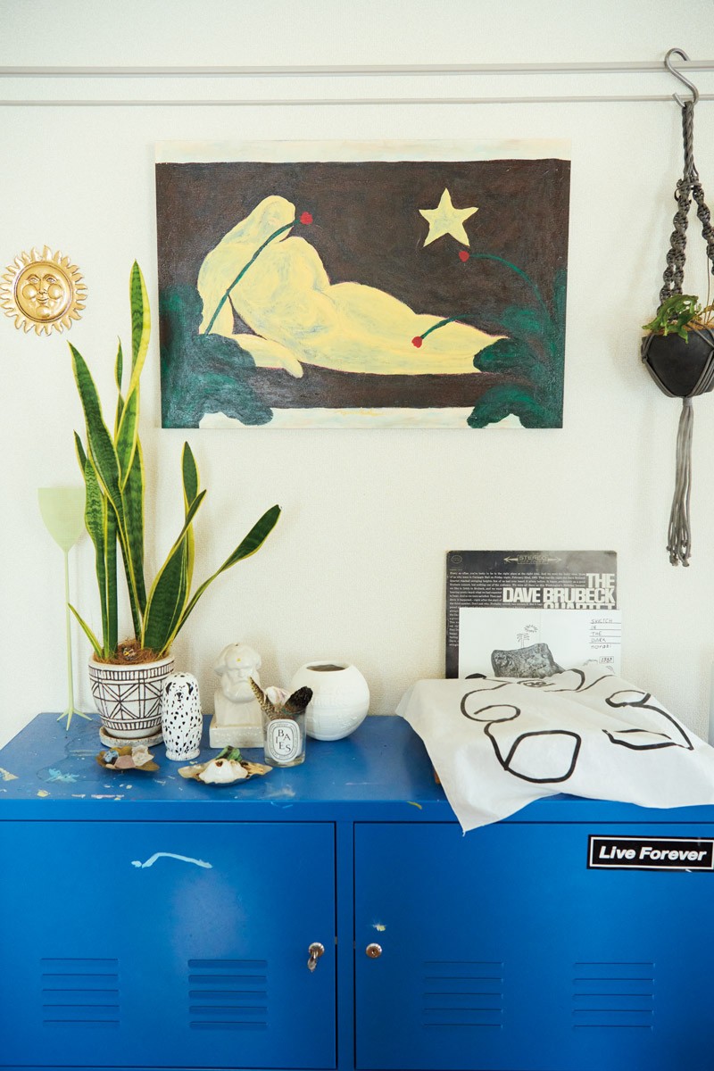 アトリエと住まいを兼ねて自然体で創作できる暮らし。アーティスト・YUUKIのお部屋 - Slide:3