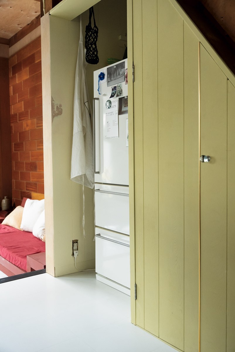 昭和期の一軒家をDIYでレトロモダンの空間に。イラストレーター・Eri Madogiwaのお部屋 - Slide:2