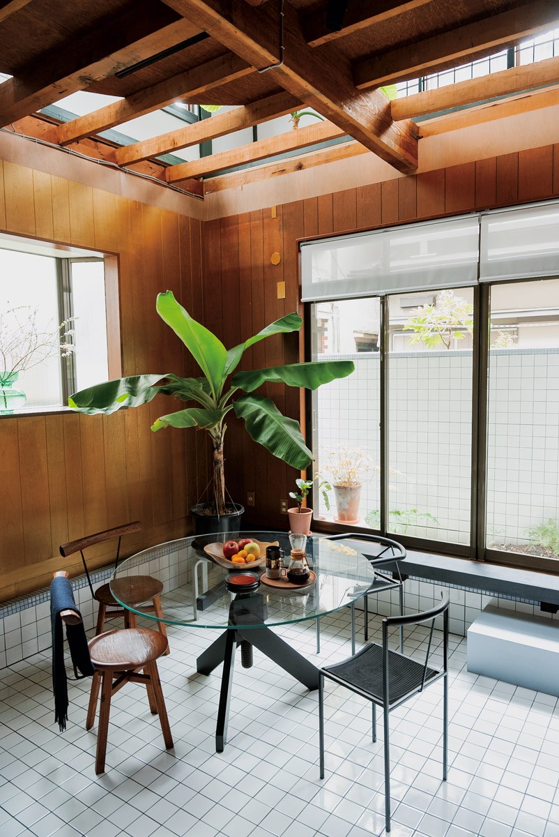 昭和期の一軒家をDIYでレトロモダンの空間に。イラストレーター・Eri Madogiwaのお部屋 - Slide:3