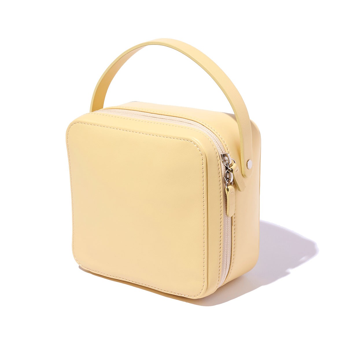 バッグ ¥60,500（オーラリーメイドバイアエタ | オーラリー）