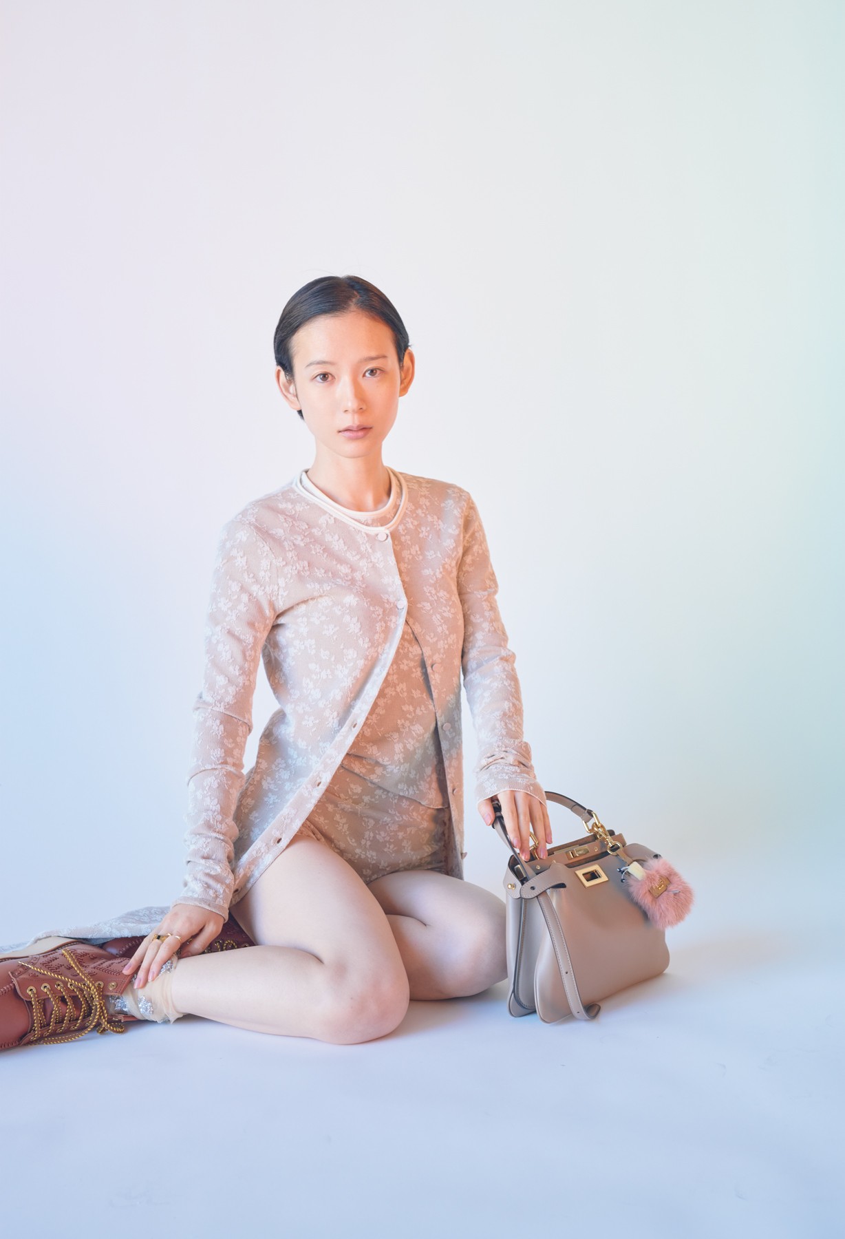 穂志もえか in〈フェンディ〉