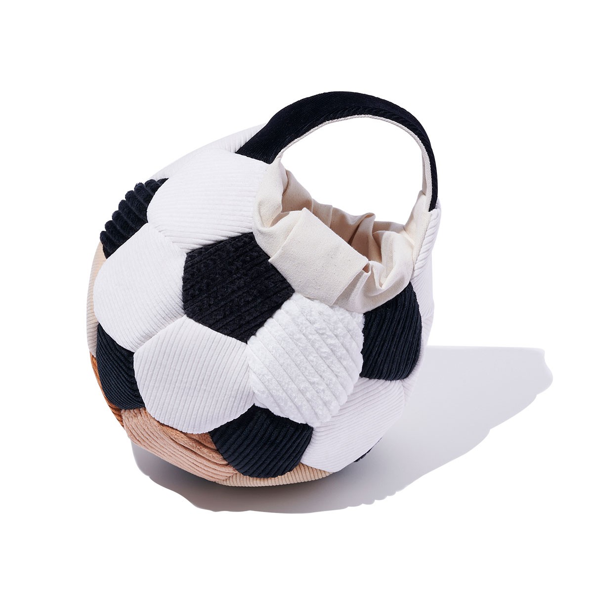 オーのサッカーボール型バッグ | 【GINZA】東京発信の最新ファッション 