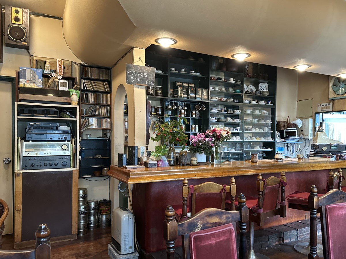 80年代好きライターの純喫茶巡り｜中山「バウハウス」 - Slide:2