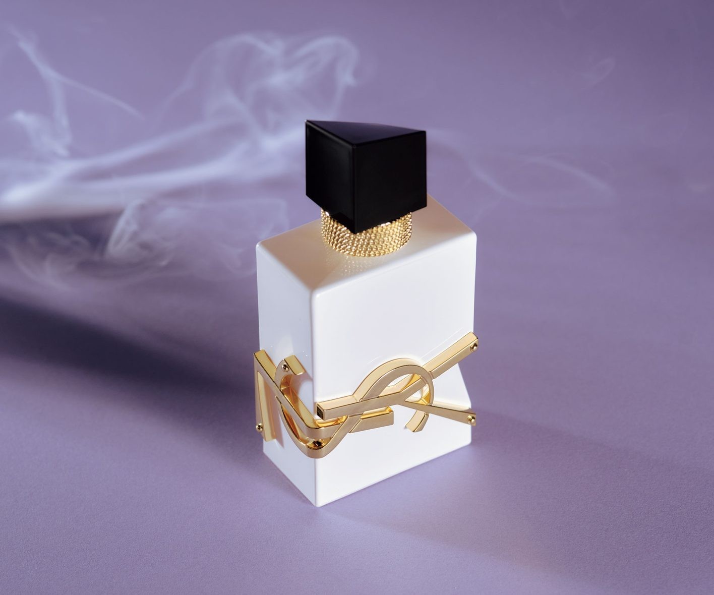 真夏でもみずみずしさが持続する〈YVES SAINT LAURENT〉のフレグランスetc.