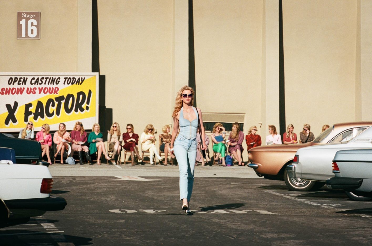 『MaXXXine マキシーン』 - Slide:2