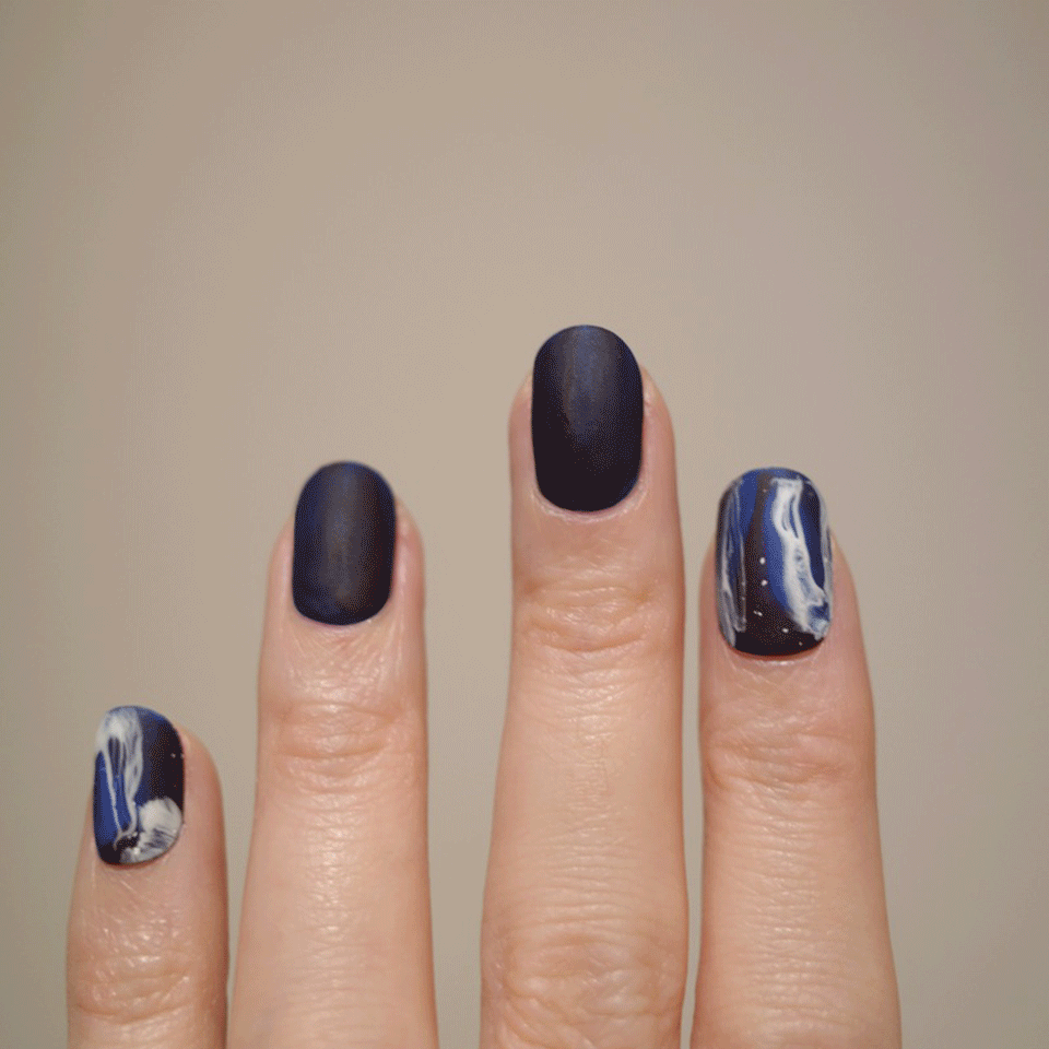 紹介していただいたネイルのgif