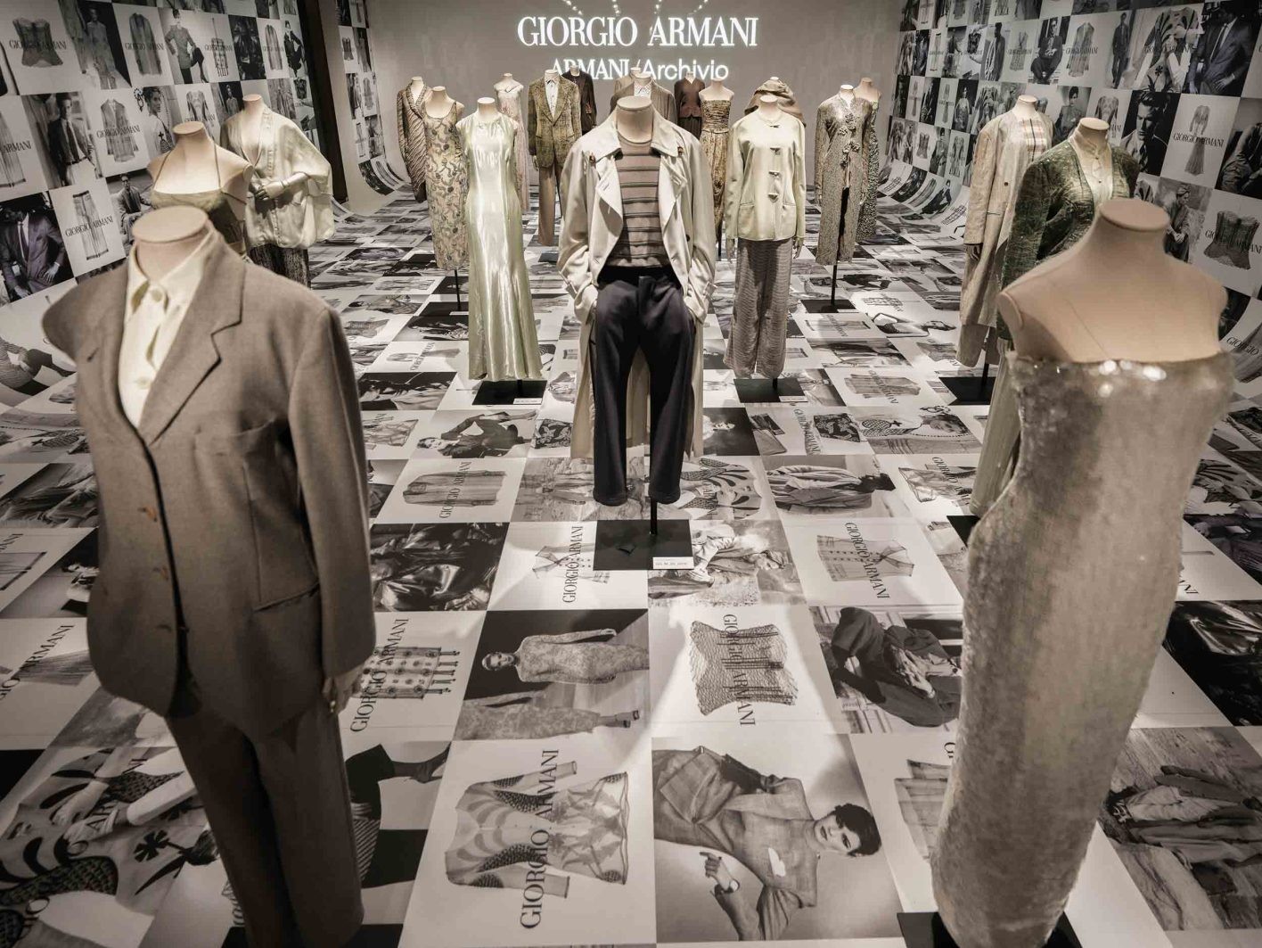 ジョルジオ アルマーニ50年の軌跡を辿る『ARMANI/Archivio』展が銀座で開催中