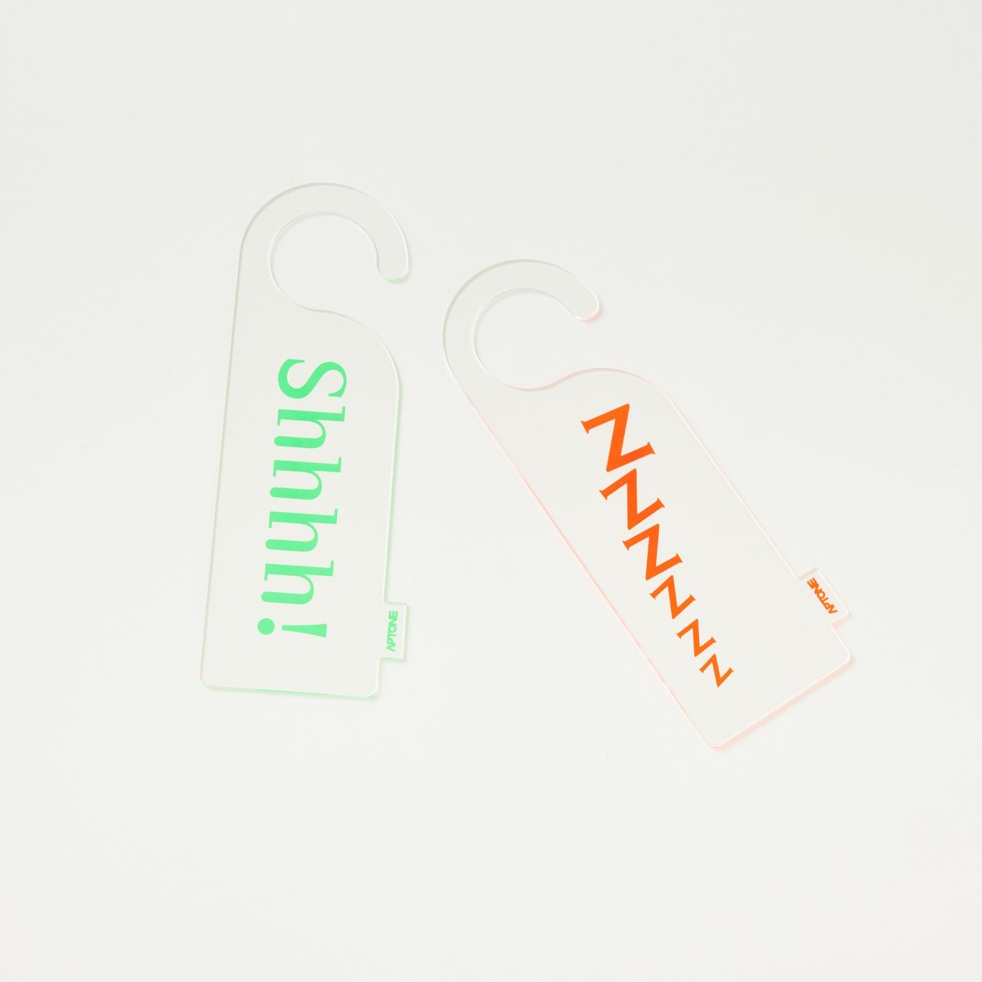 APTONのドアサイン