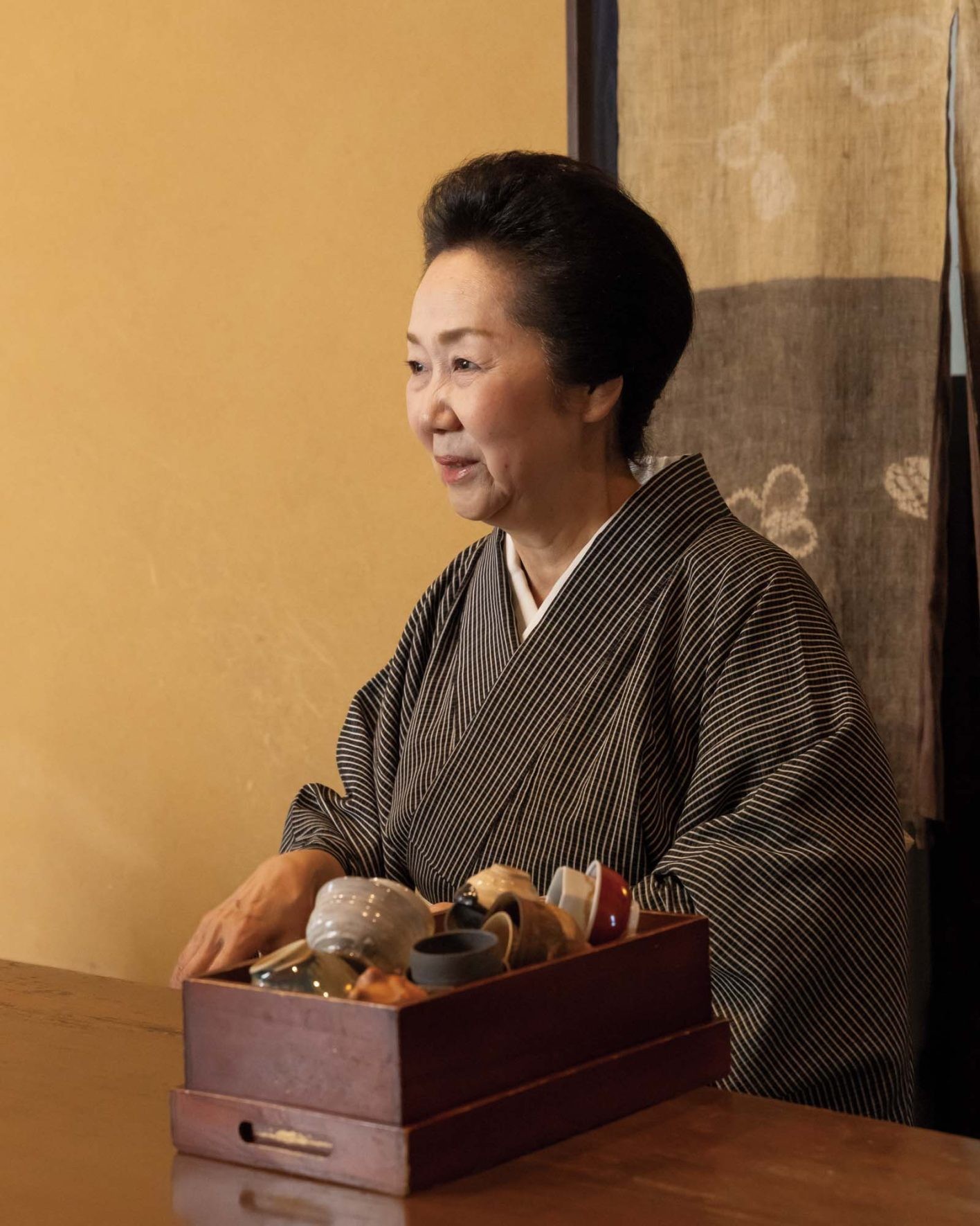 京都で地元民に愛される、おばんざいの店「うたかた」