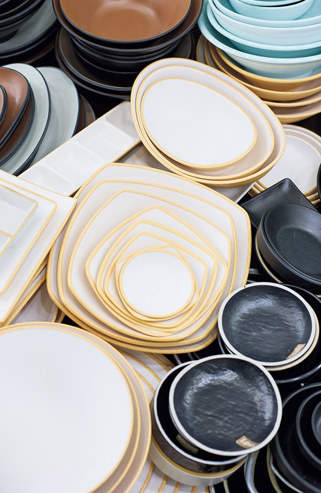 ヒョンデキムル&amp;パクグルの食器