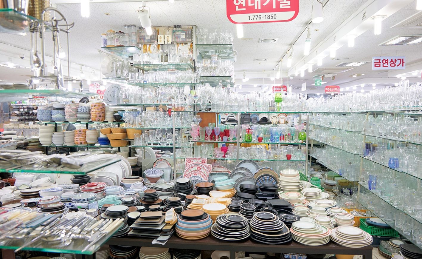 ヒョンデキムル&amp;パクグルの店内