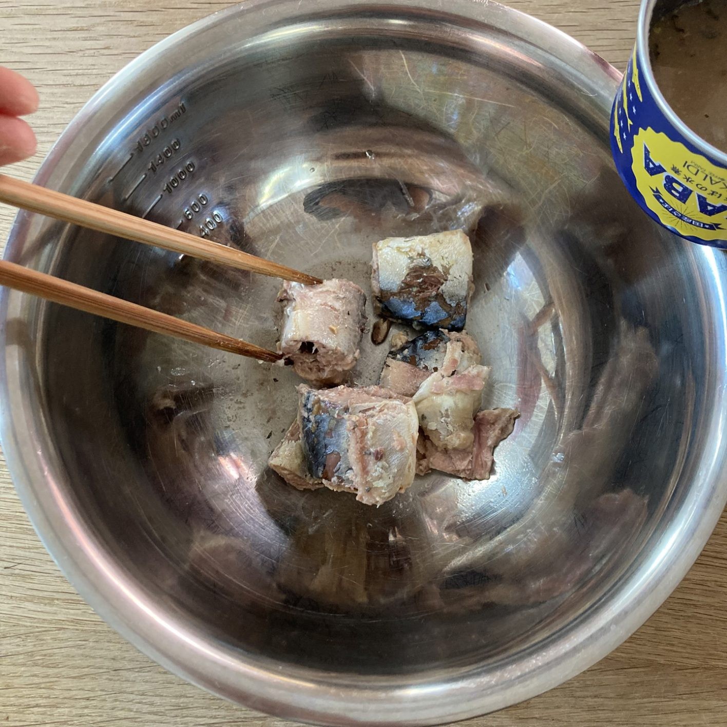 サバとトマトとパン - Slide:1