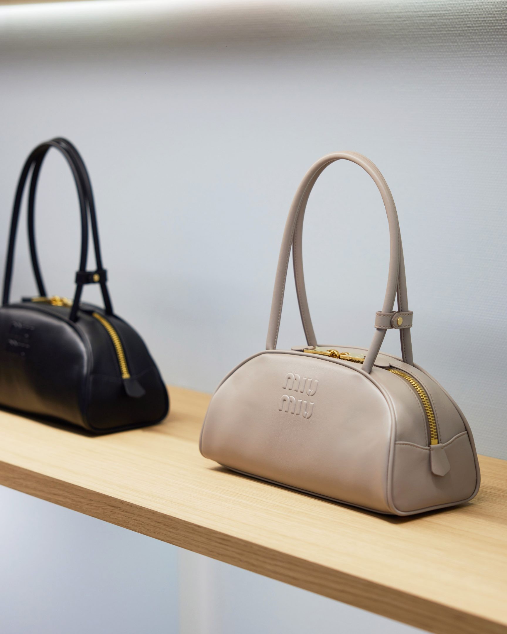 ホリデーの気分とともに。森星と巡る、リニューアルした「ミュウミュウ 銀座店」 - Slide:1