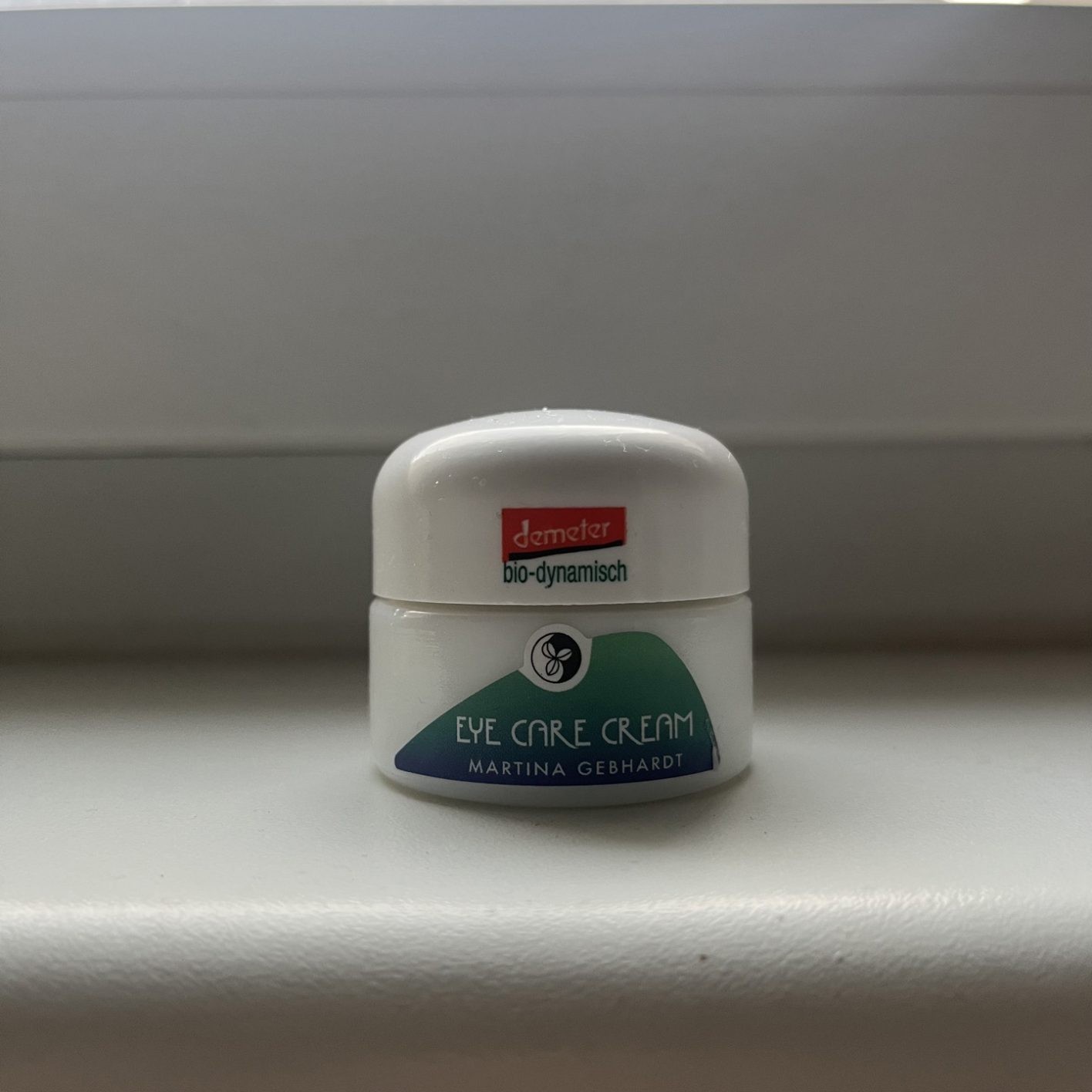 きれいな人のポーチの中身 vol.196 - Slide:1