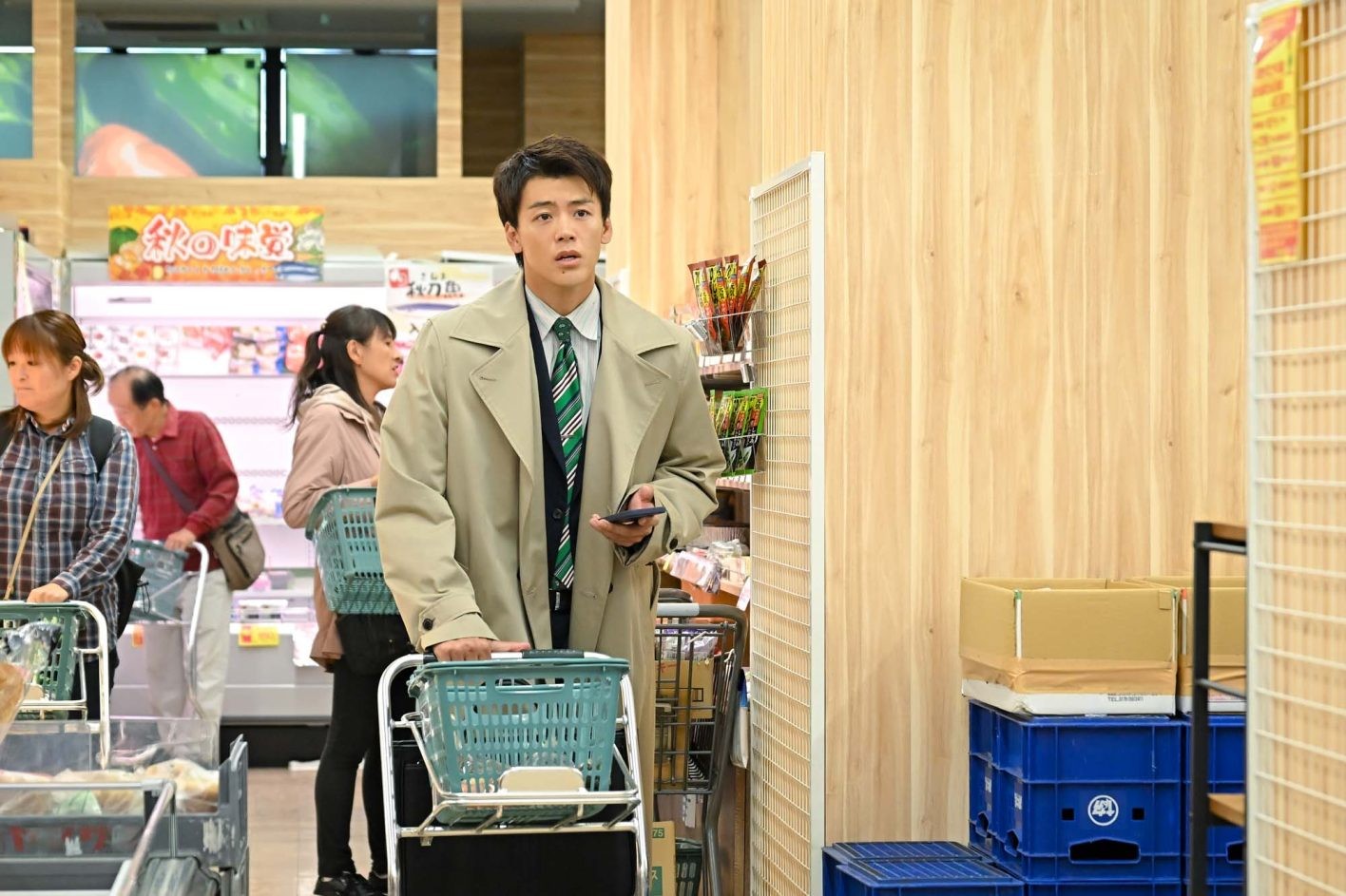 スタイリストBabymixが意識して作った丸いシルエットが、勝男をチャーミングに見せている。©TBSスパークル／TBS