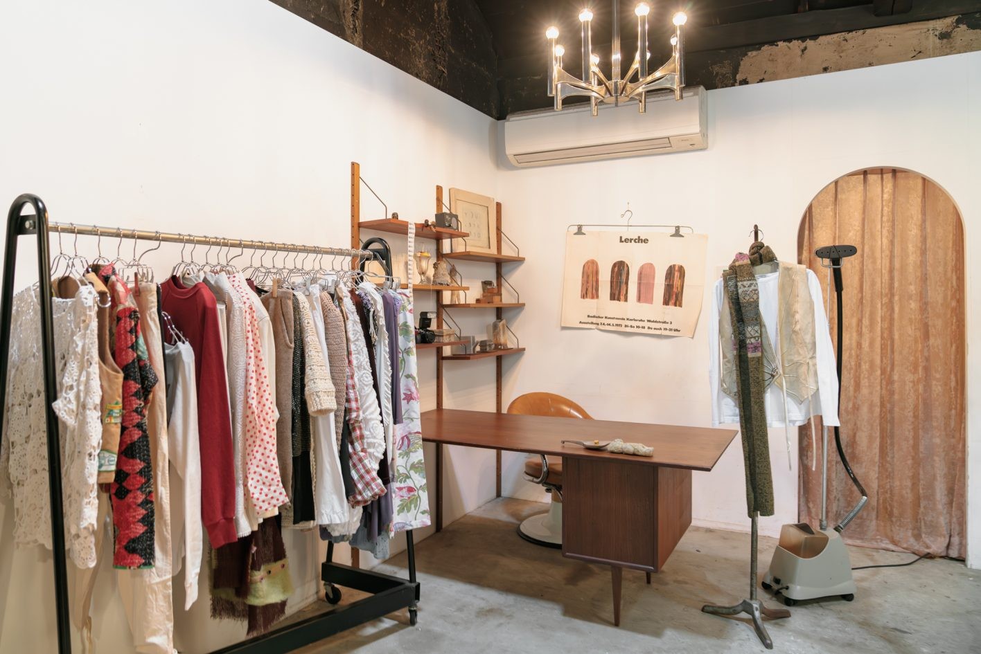 YOU LOOK GOOD - Slide:1