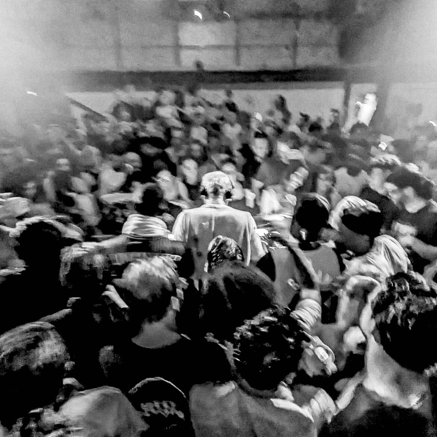 『USB 002』 FRED AGAIN.. - Slide:1