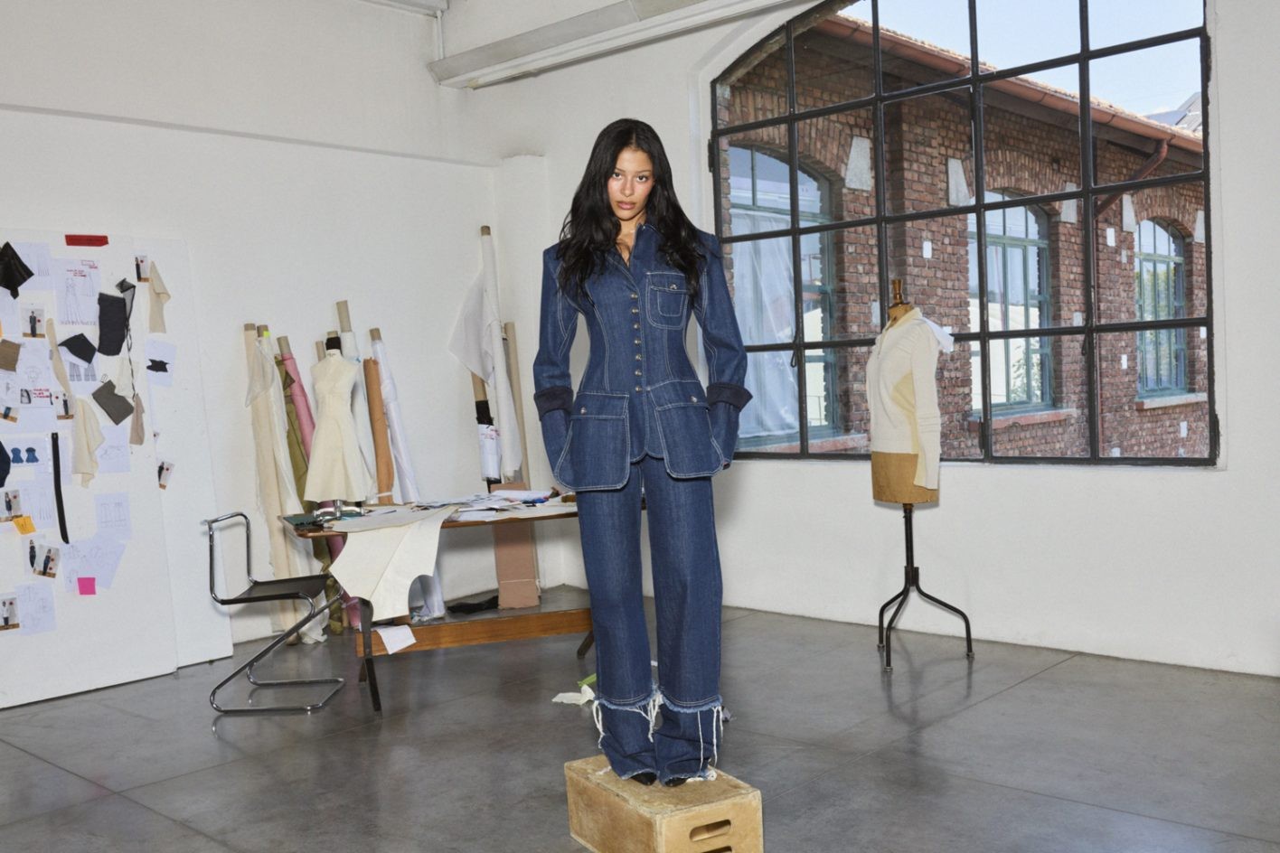 〈マックスアンドコー〉とデザイナーサミ・ミロがコラボ &Co.llaboration MAX&Co. - Slide:1