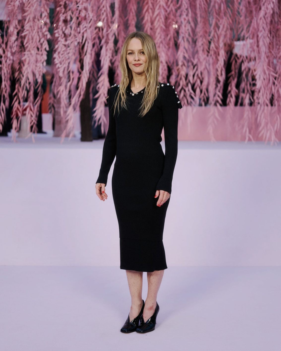 〈シャネル〉新時代のクチュール──羽ばたく鳥のような刹那の美 - Slide:7