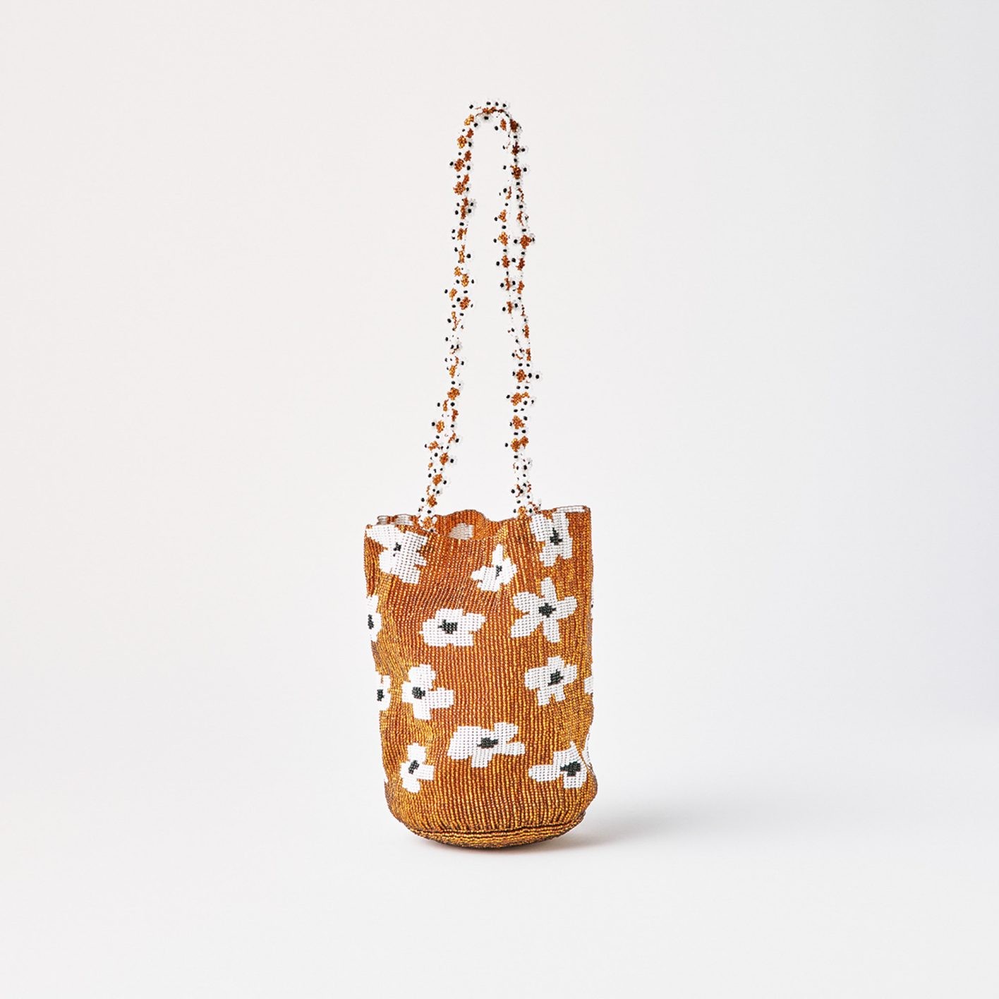 バッグ ¥61,600(プラ ウッツ | エスケーパーズオンライン)escapers.jp