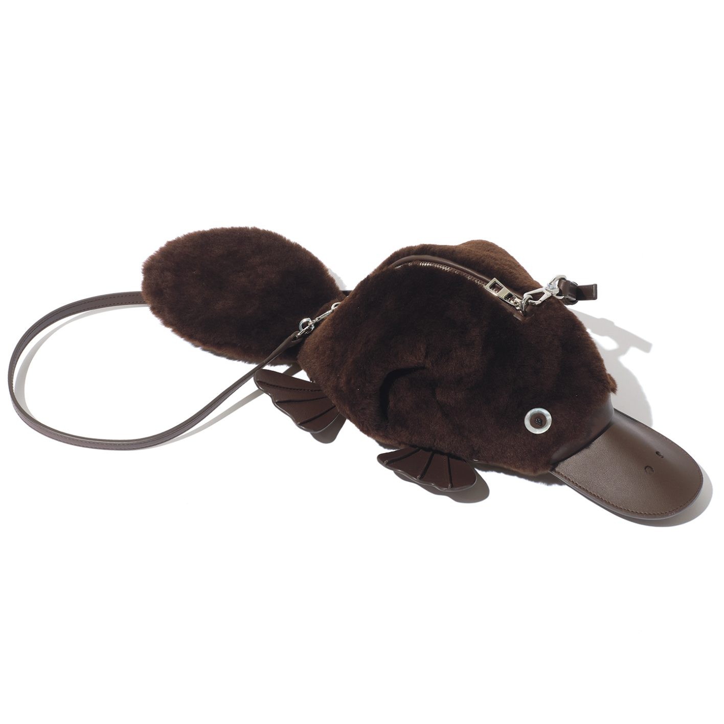 抱きしめたくなるカモノハシ風バッグetc. - Slide:1