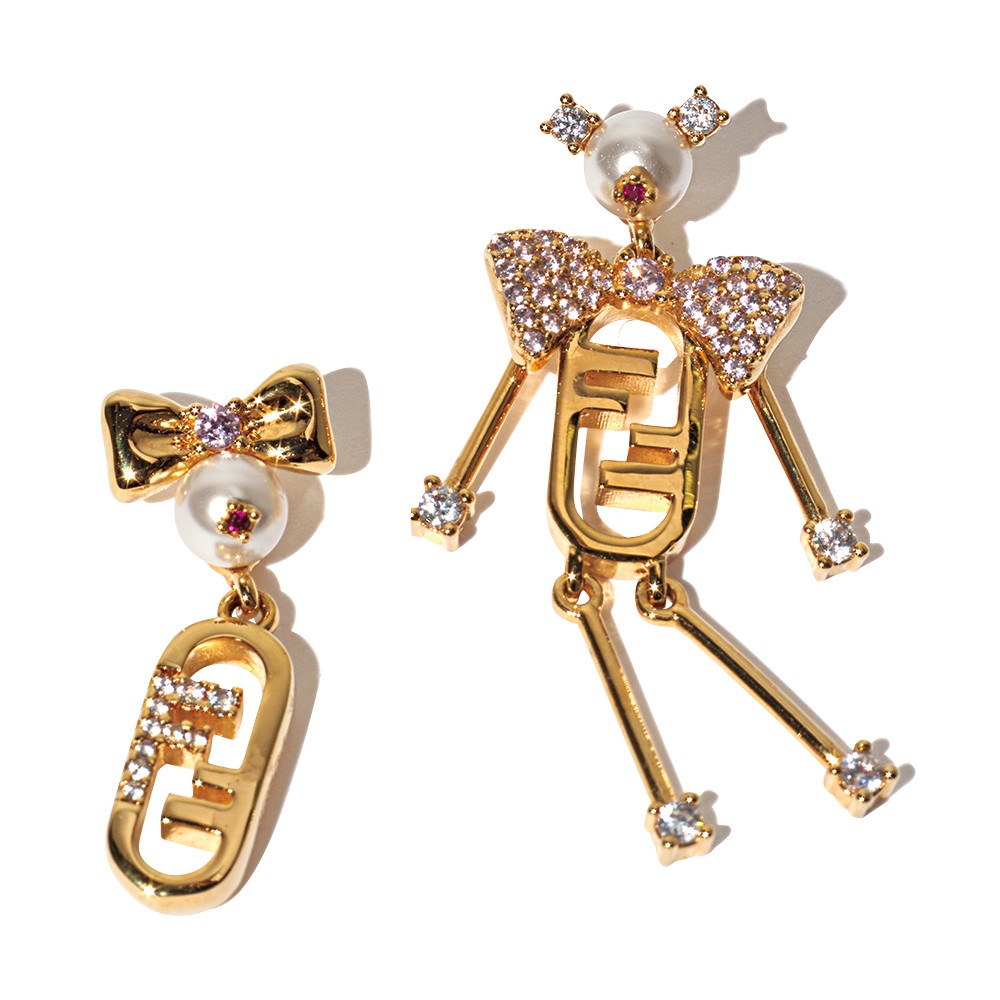 フェンディ - Slide:4