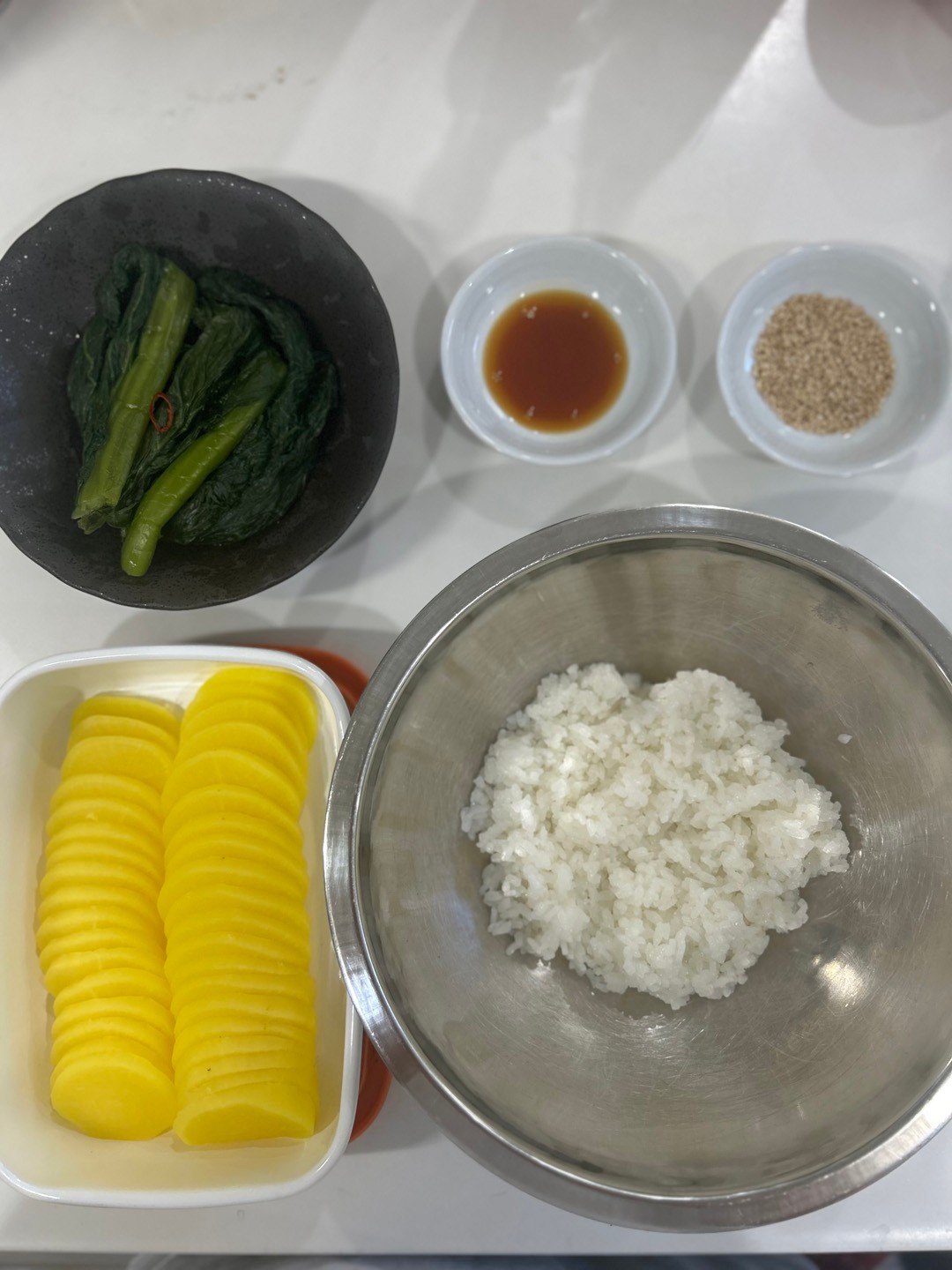 めはりのこんこ添え