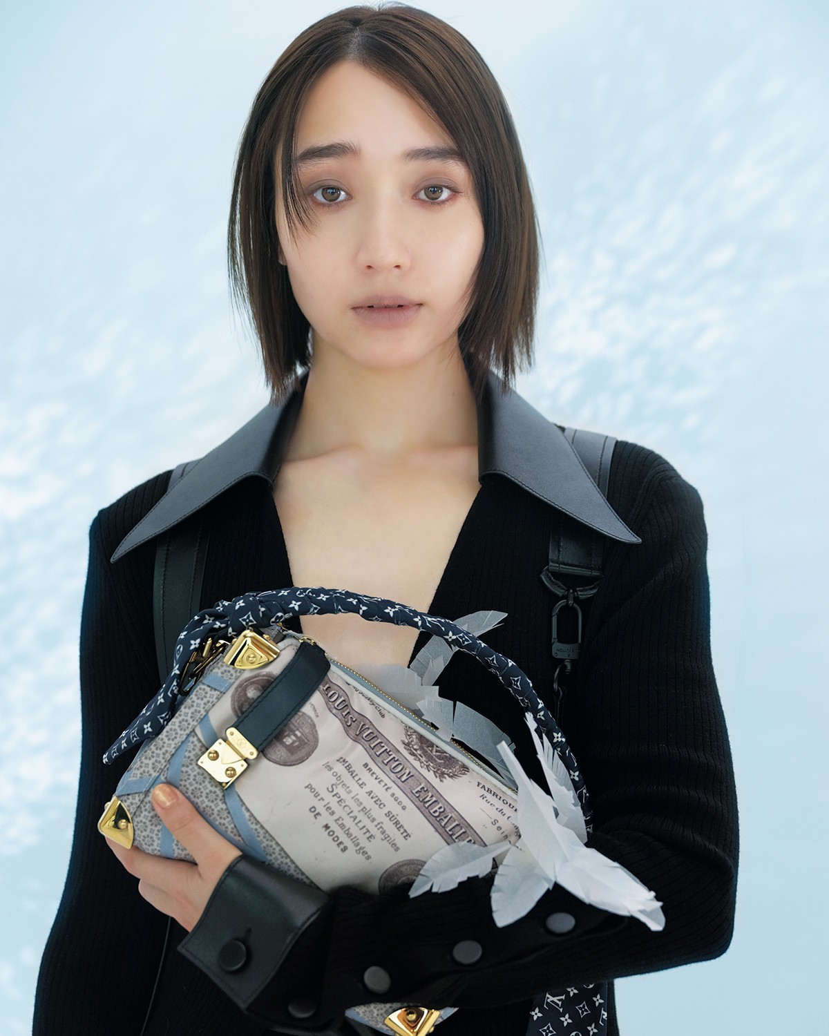 〈ルイ・ヴィトン〉白本彩奈、羽ばたくワードローブ