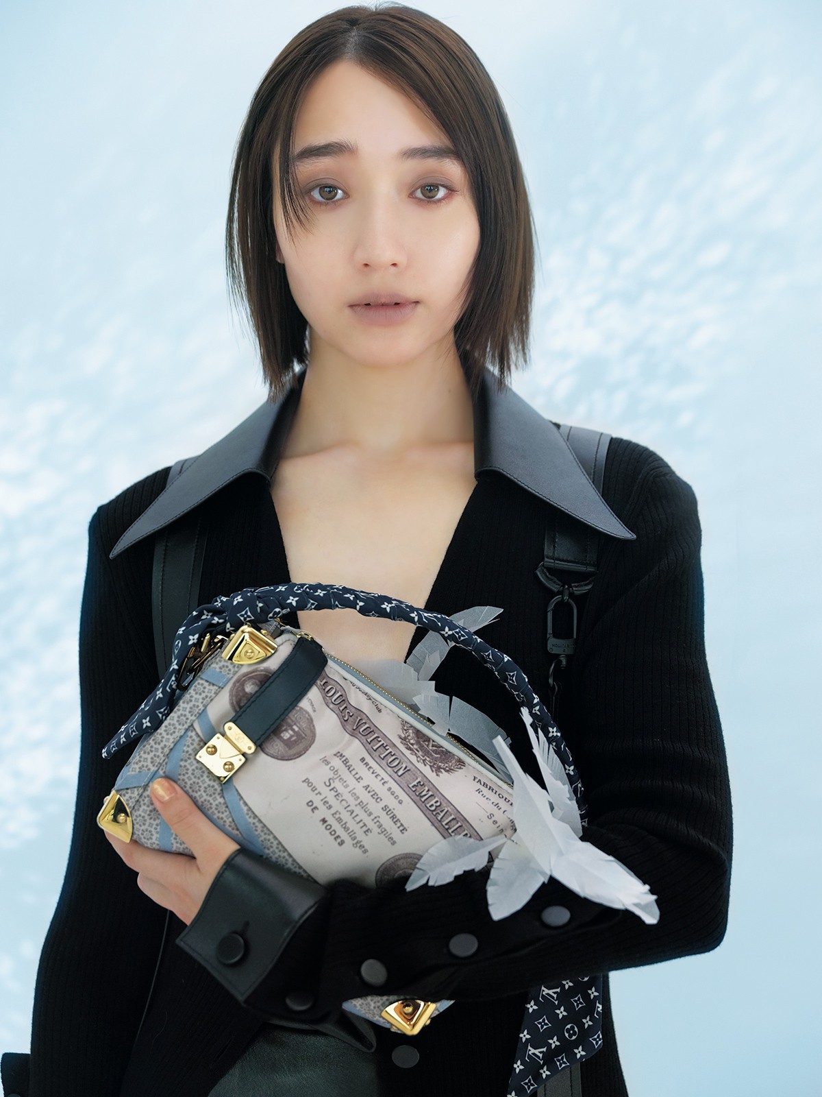 ルイ・ヴィトン〉白本彩奈、羽ばたくワードローブ | 【GINZA】東京発信 