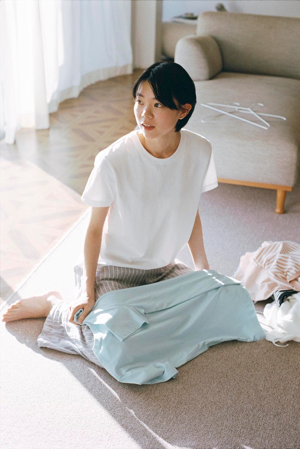TU無印良品　天竺編みTシャツ　クルーネックはゆとりあるシルエット