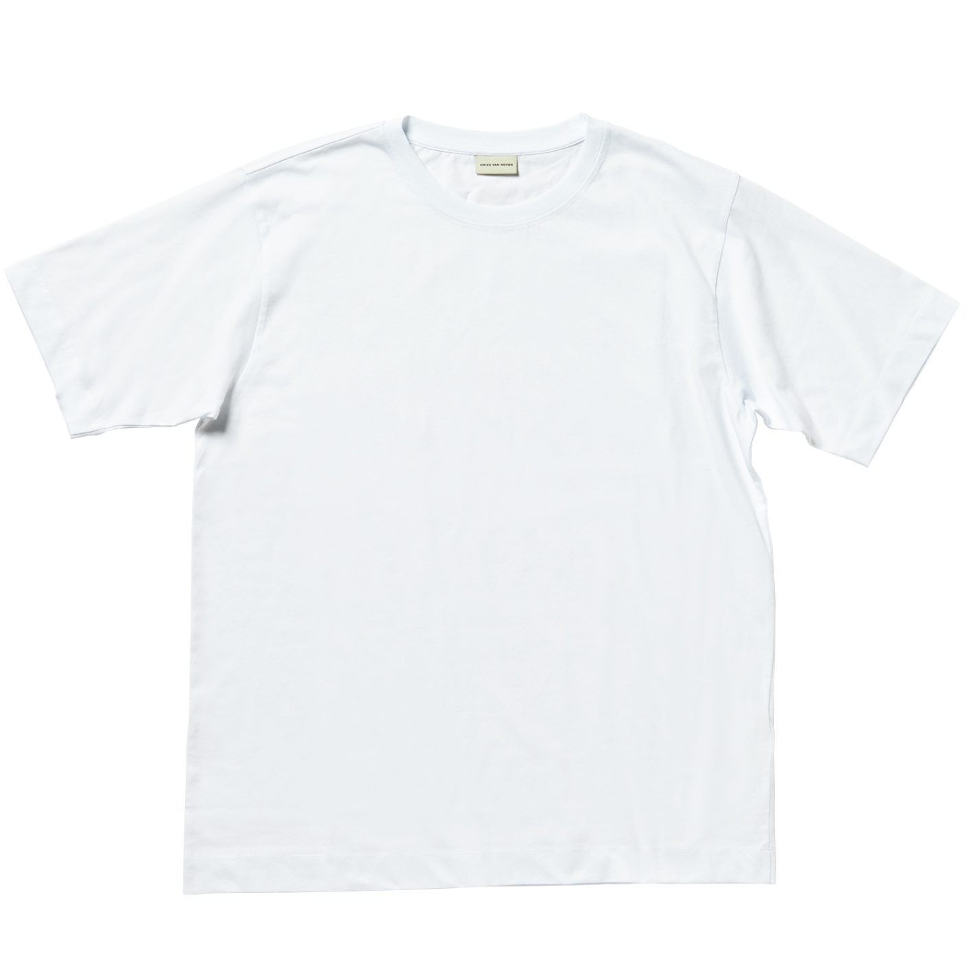 飯島朋子が愛用する〈ドリス ヴァン ノッテン〉のメンズの定番Tシャツ