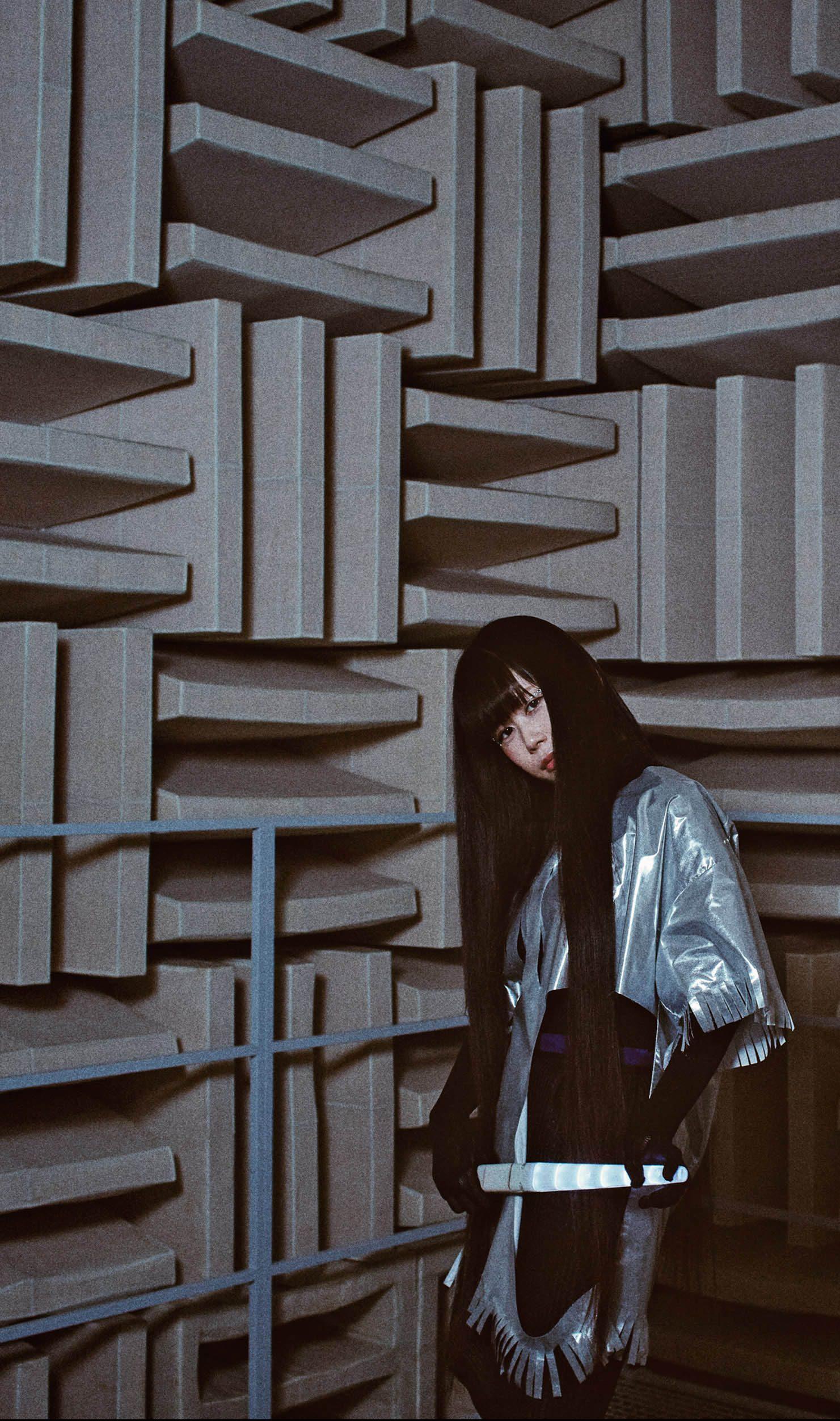 GINZA GEEK GIRL おしゃれでギークな彼女たち – 実験的科学系ミュージシャン やくしまるえつこ