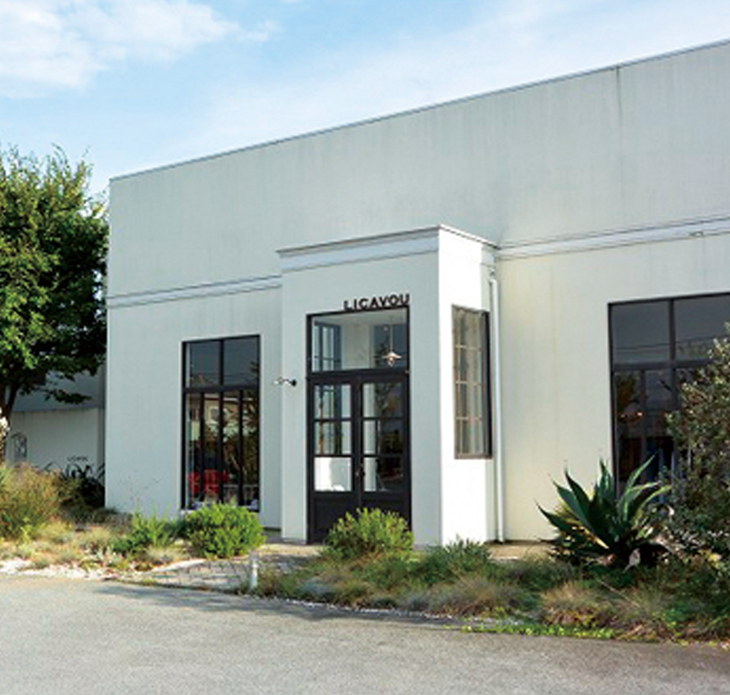 常連さんと共に年を重ねて。山梨、昭和町の実力派セレクトショップ 〈LICAVOU〉へ。週末トリップでお買い物☆