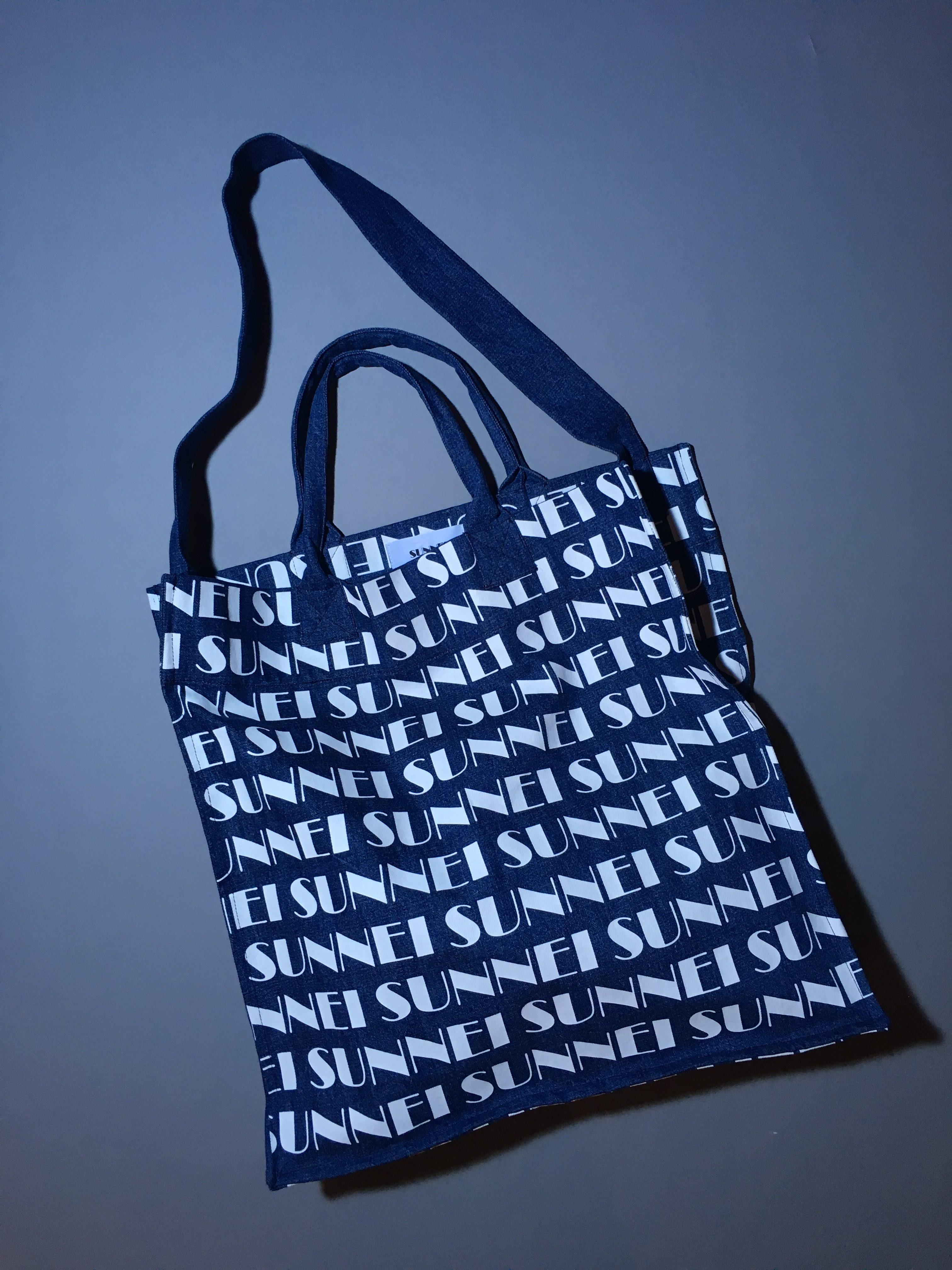 スタイリスト仲子菜穂さんの今月のひとめぼれ-〈サンネイ〉のバッグ
