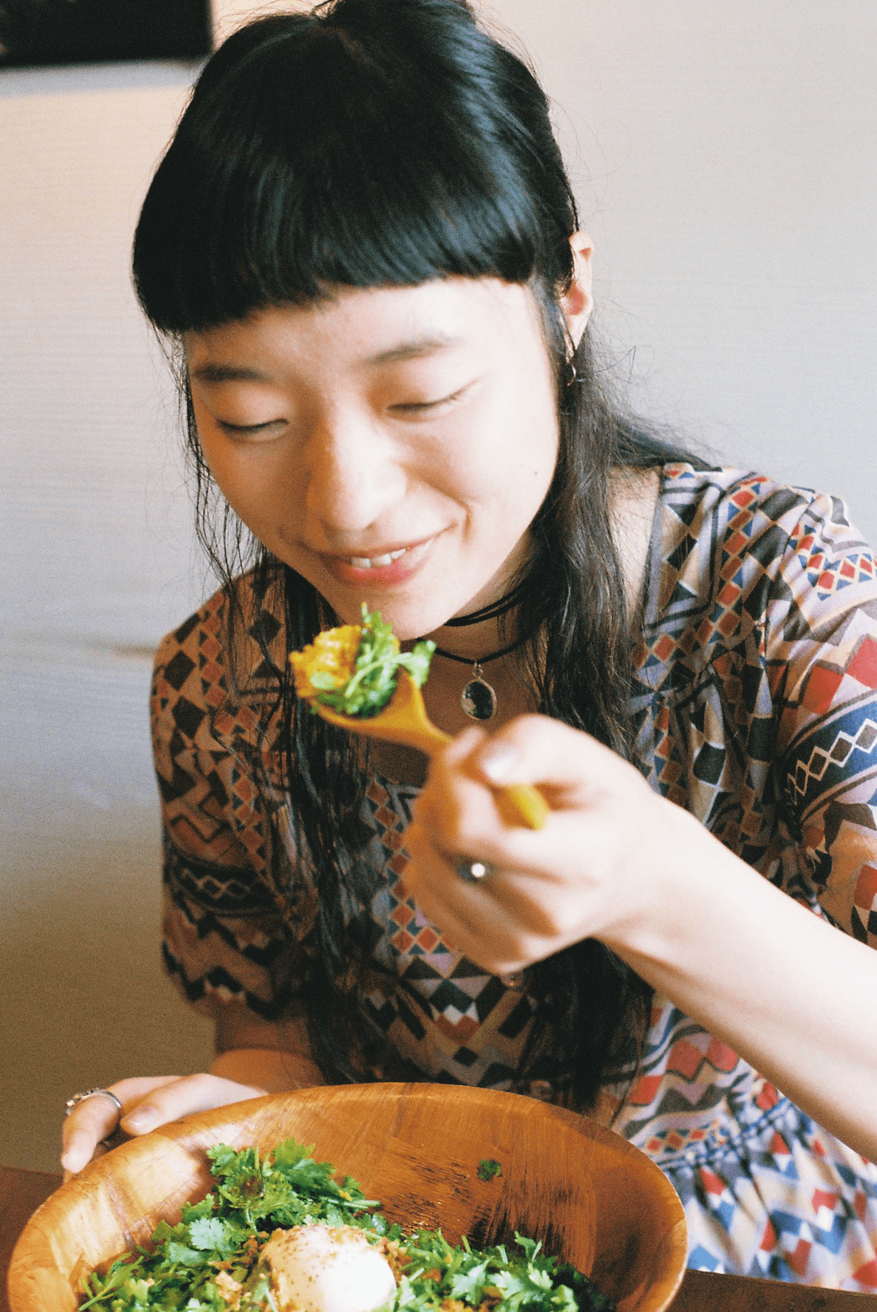 アラサーライター(♂)が行く! 19歳モデル・関根なつみちゃんと渋谷の隠れ家「ケニックカレー」で待ち合わせ