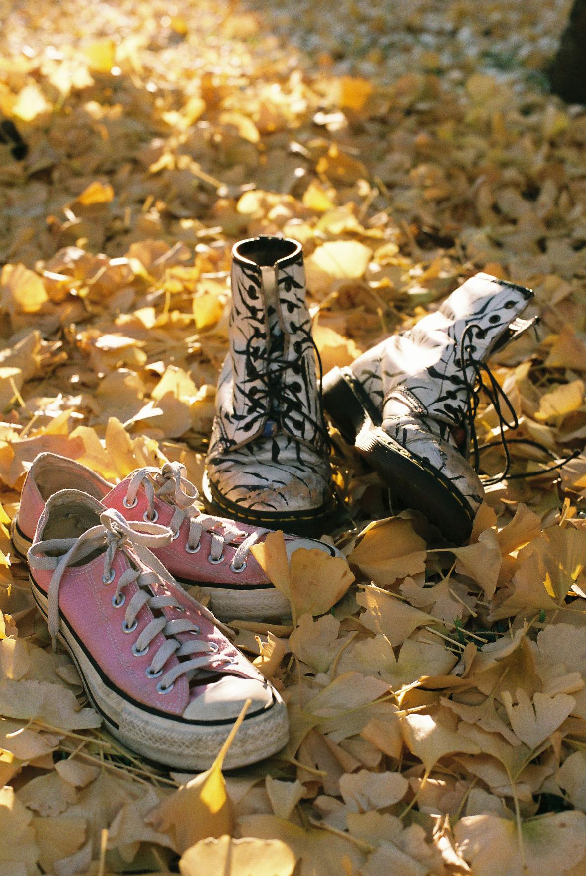 私のおしゃれ魂はここから始まった!コンバースとマーチン「ボロボロになっても着たいものがある」番外編:編アシKO