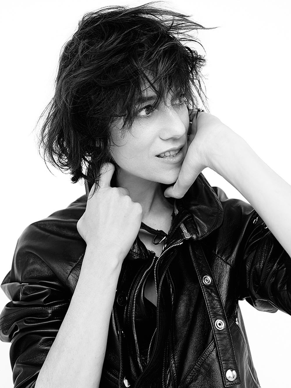 シャルロット・ゲンズブールがアルバム『レスト』をリリース!ダフトパンクやポール・マッカートニーとのコラボも