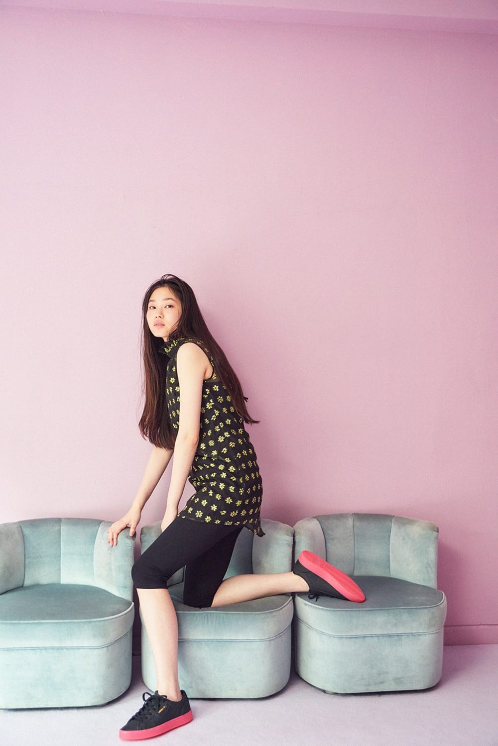 高感度な女子のためのスニーカー、〈adidas SLEEK〉誕生! - Slide:1