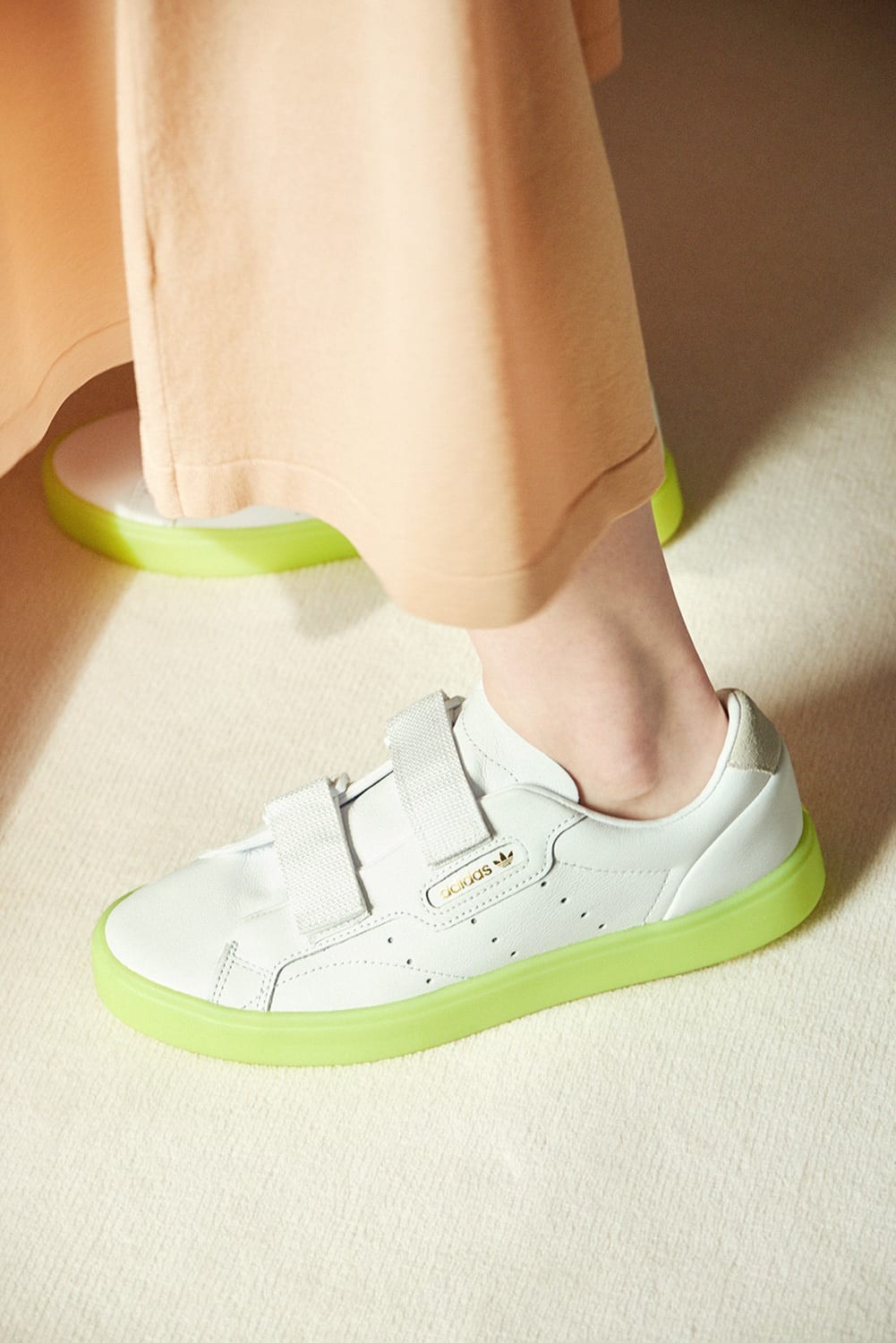 アディダススリーク - Slide:2