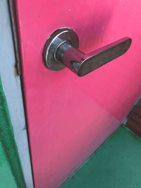 私と部屋 - Slide:2