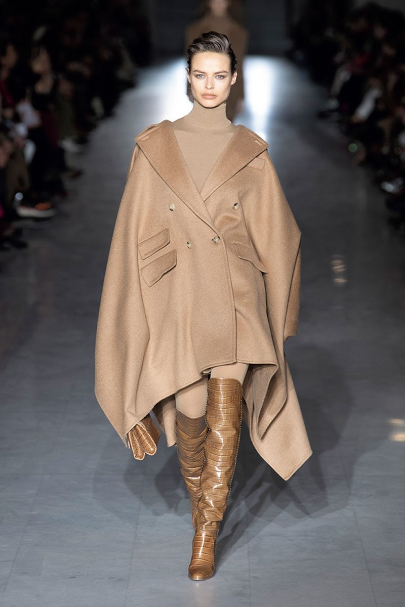 2019awmaxmara - Slide:3