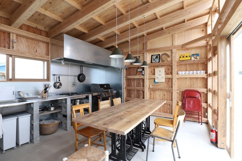 irregular INN Nakijin キッチン - Slide:1