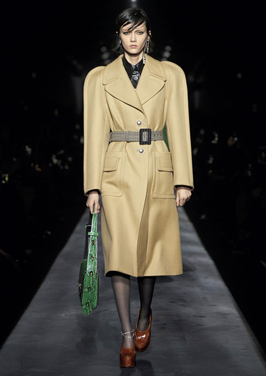 2019awGIVENCHY - Slide:3