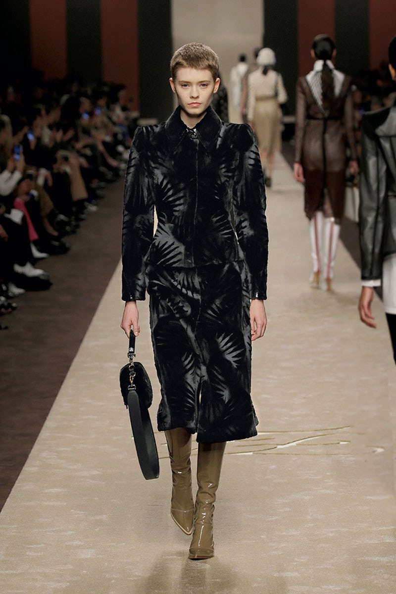 2019awfendi - Slide:2